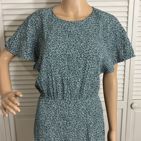 NWT & Other Stories Batwing Sleeve Ruffle Mini Dress in Green Print Size 4 - Picture 2 of 10